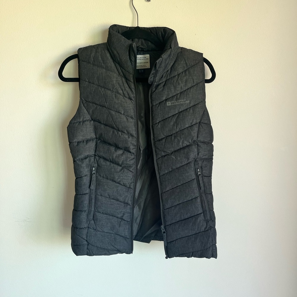NWOT Mountain Warehouse Puffer Vest